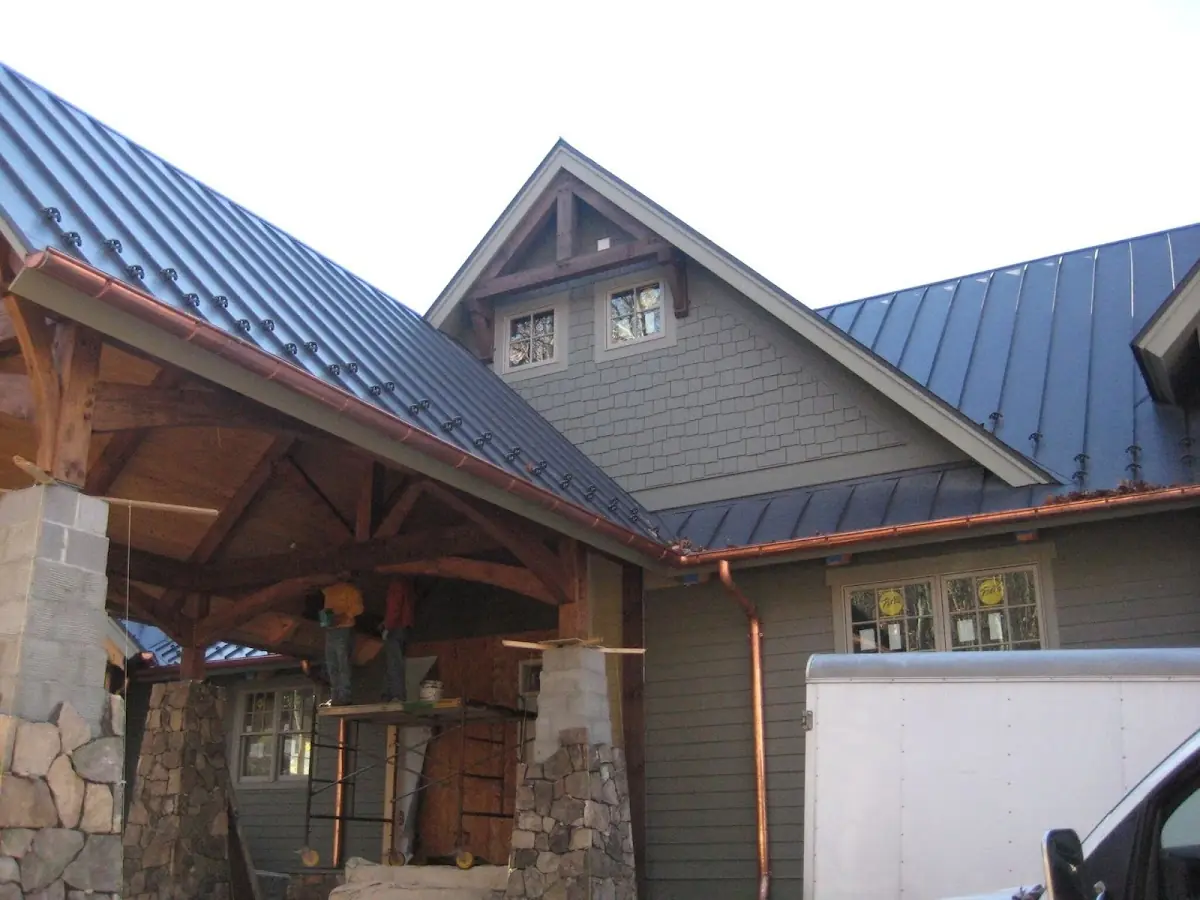 Craftsman Roofing team delivering quality roofing work in Knollwood